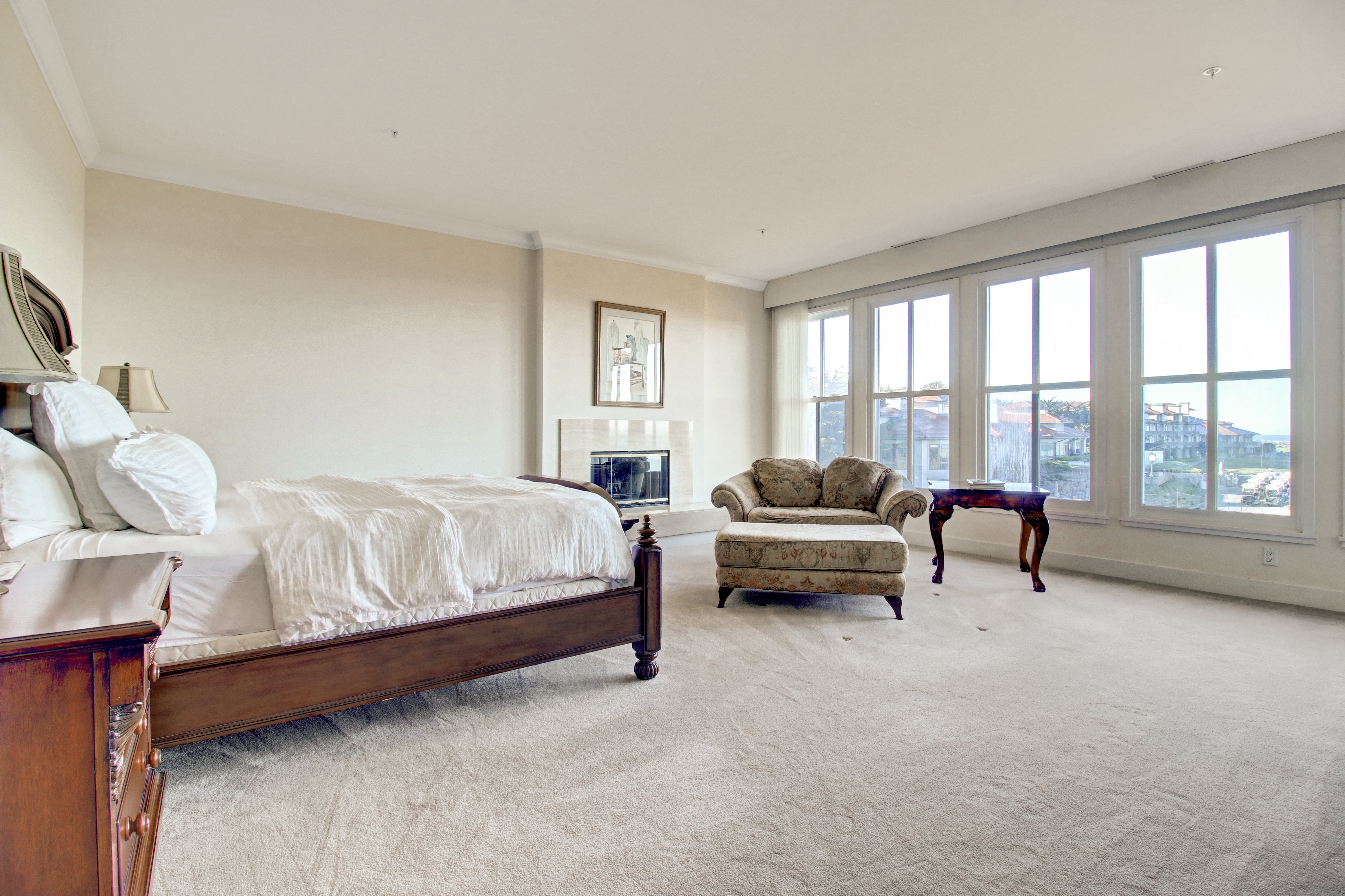 Gallery Photo 18